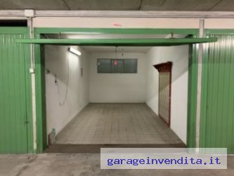 garage a Albavilla